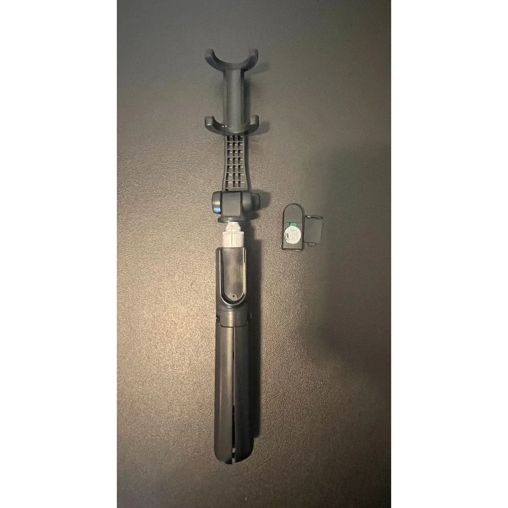 Selfie Stick Tripod Black Bluetooth Remote